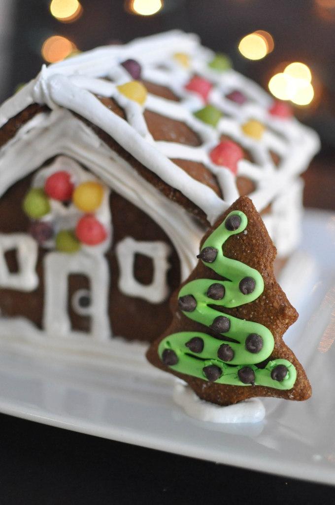 Paleo Lebkuchenhaus 2 Paleo Lebkuchenhaus von Fed+Fit - Eine festliche Kreation