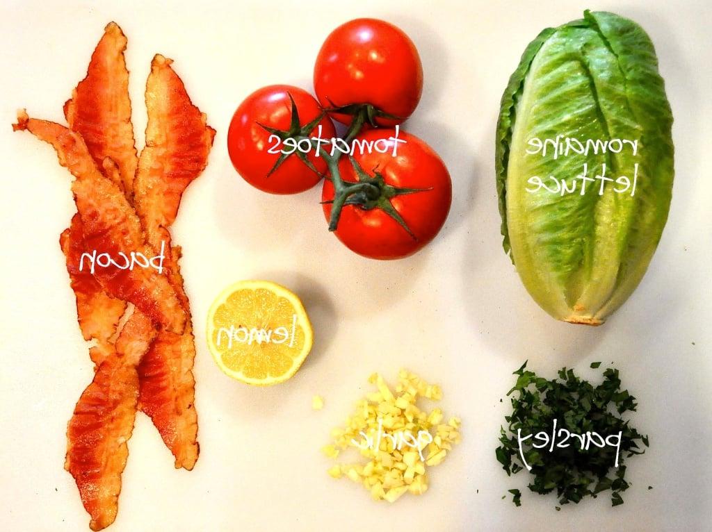 zutaten für paleo gegrillten römersalat und specksalat