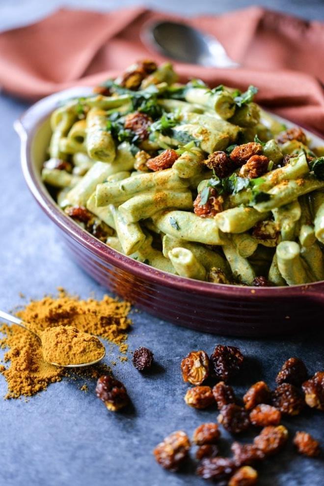 Gekühlter Curry-Grüner-Bohnen-Salat ist die perfekte Sommerbeilage! | Fed & Fit