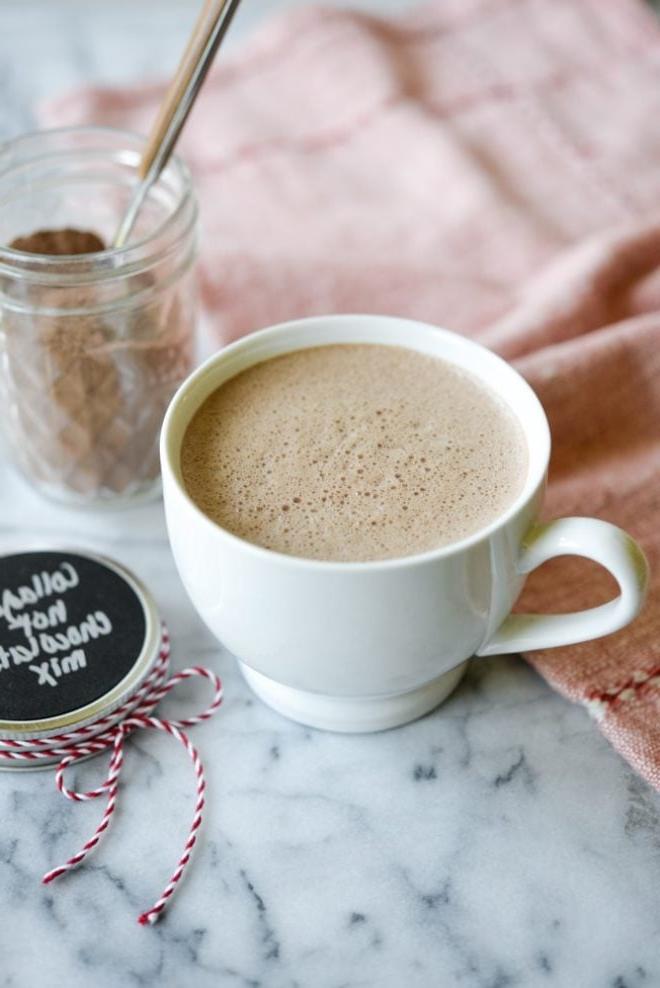 Hausgemachter Kollagen-Kakao-Mix 4 Dieser Kollagen-Kakao-Mix ist perfekt als Weihnachtsgeschenk, einfach zuzubereiten, und vollständig Paleo-freundlich und milchfrei!