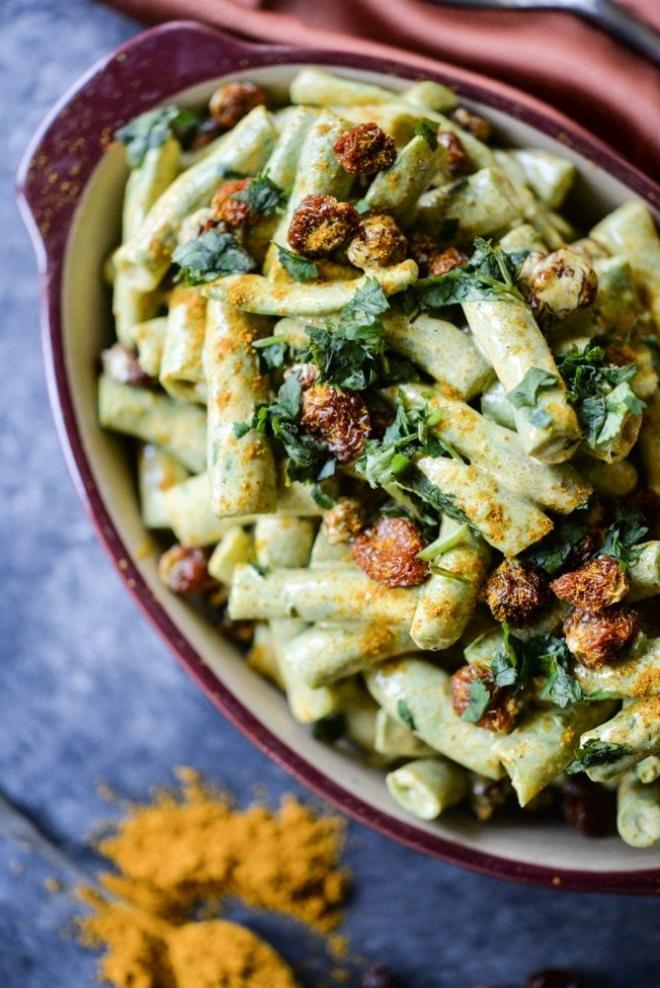 Gekühlter Curry-Grüner-Bohnen-Salat ist die perfekte Sommerbeilage! | Fed & Fit