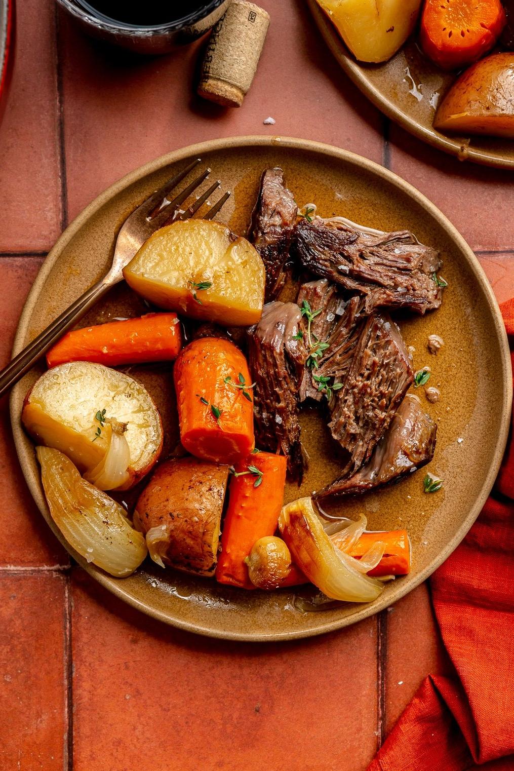 Klassisches Schmorbraten Rezept 6 Schritt 3: Klassischen Schmorbraten servieren
