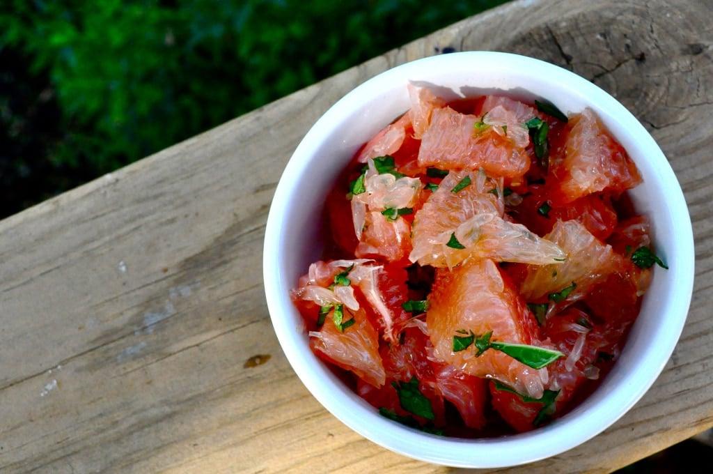 Der fertige Pomelo-Minz-Salat