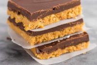 Easy No-Bake Chocolate Peanut Butter Bars