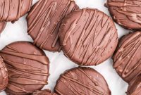 Decadent Chocolate Dipped Oreos