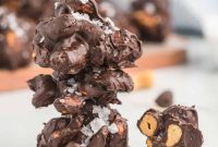 Decadent Chocolate Cashew Indulgence