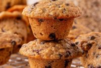 Oatmeal Cookie Muffin Bites