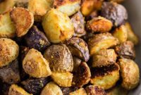 Crispy Garlic Parmesan Roasted Potatoes