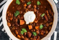 Easy Slow Cooker Vegetarian Sweet Potato Chili