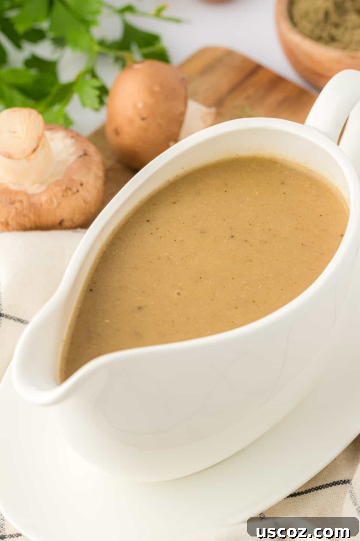 36 Delicious Vegetarian Thanksgiving Dishes 3 close up of rich, flavorful vegetarian gravy, perfect for Thanksgiving