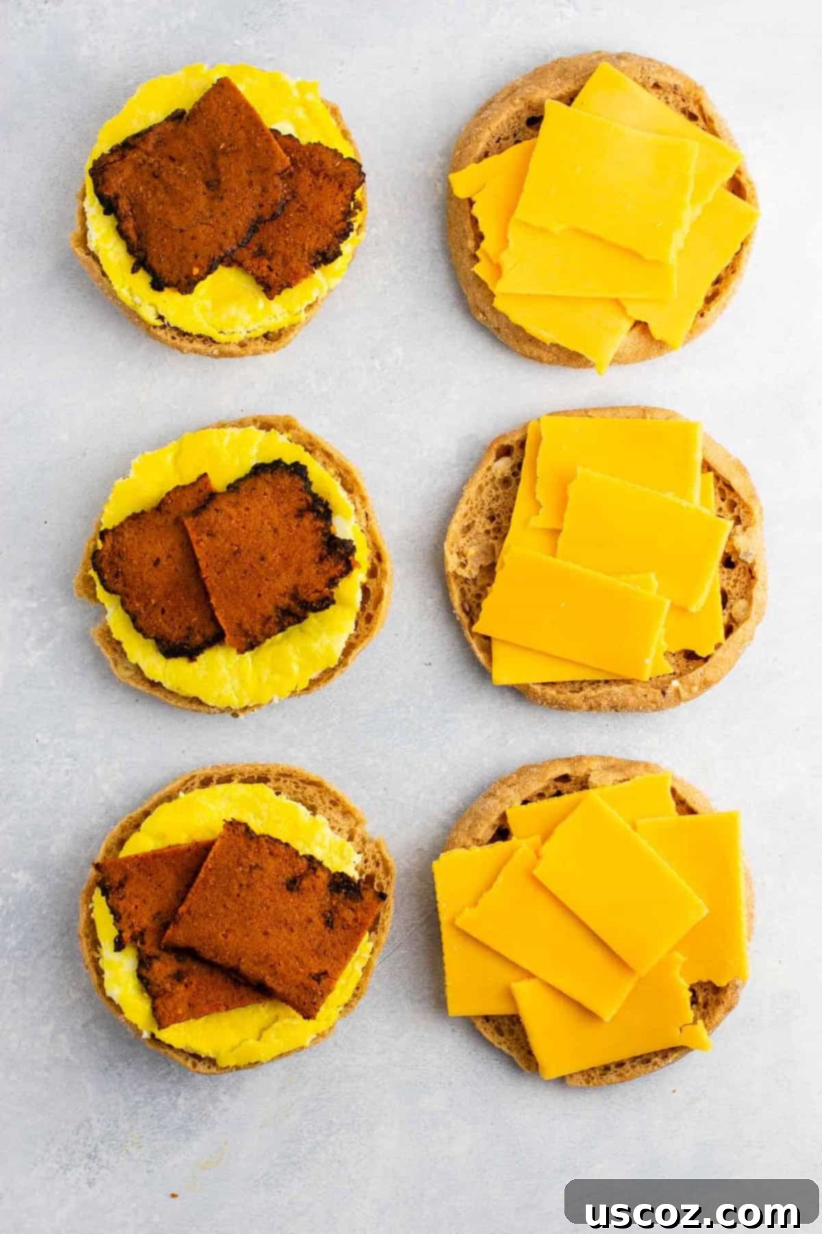 Meal Prep Vegetarian breakfast sandwich - these easy English muffin breakfast sandwiches taste amazing and are so easy to make! #vegetarian #breakfast #mealprep #englishmuffin #breakfastsandwich 