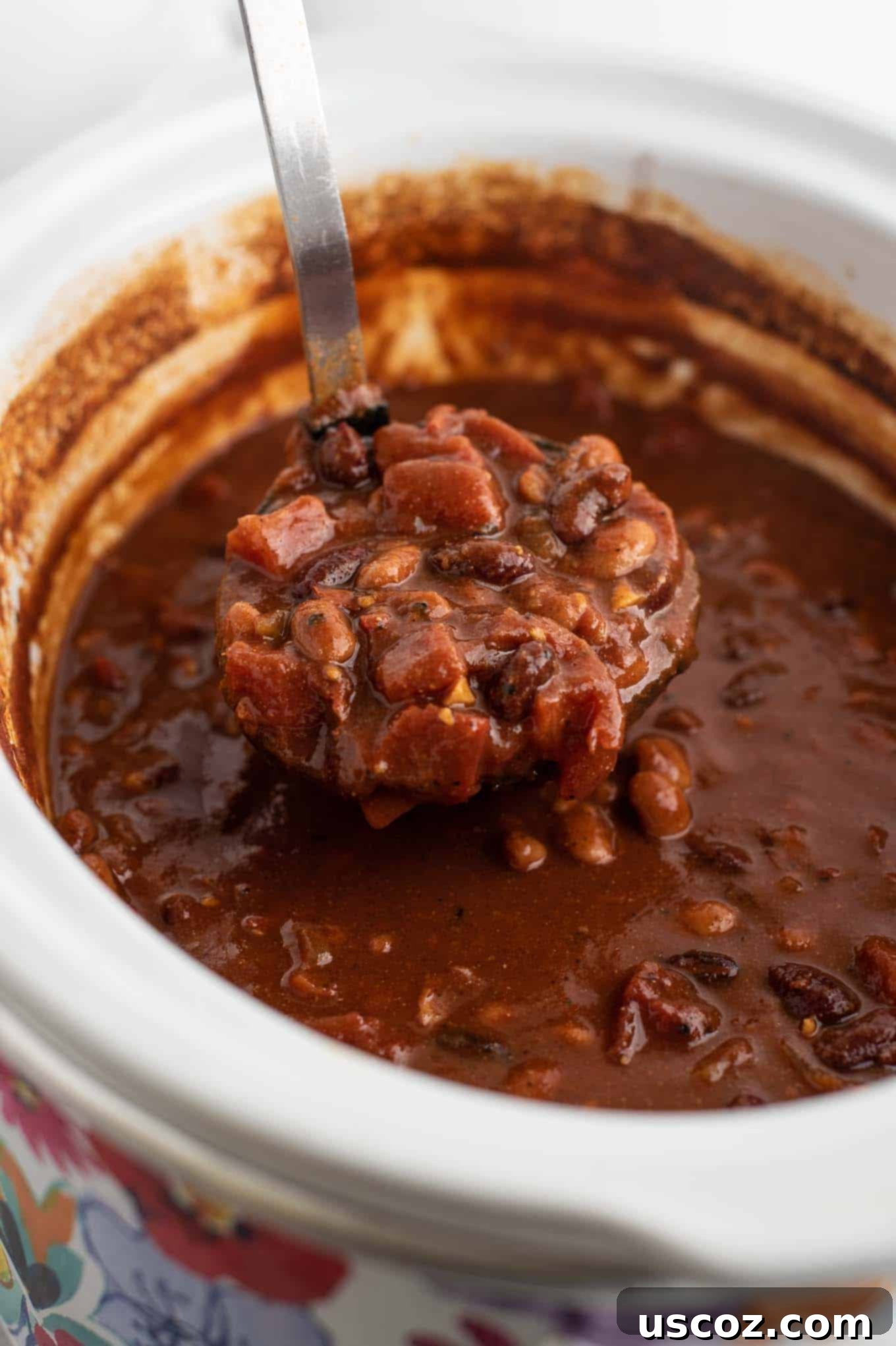 Easy Slow Cooker Vegetarian Chili 4 ladle full of vegan chili