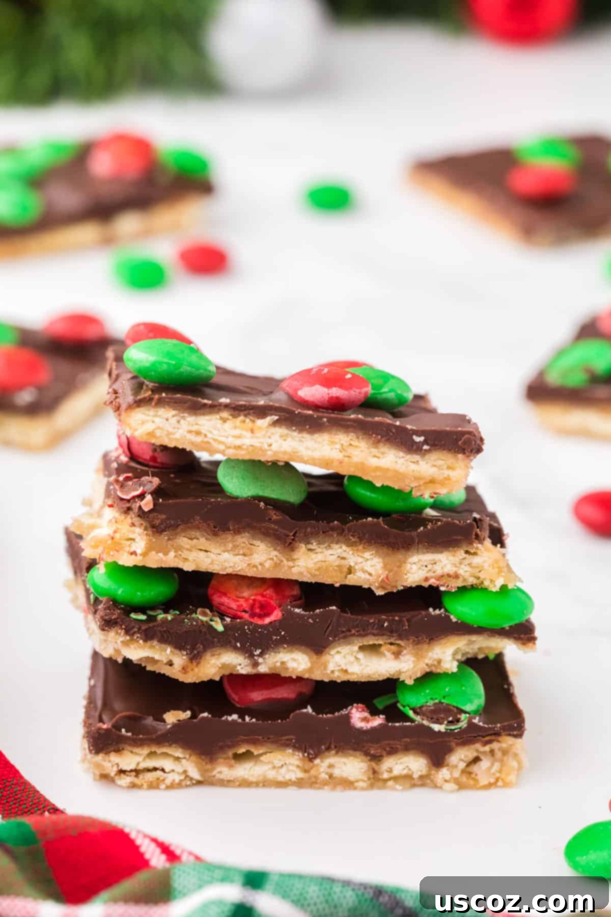 Christmas Cracker Toffee Recipe 17 christmas crack candy with holiday m&m's