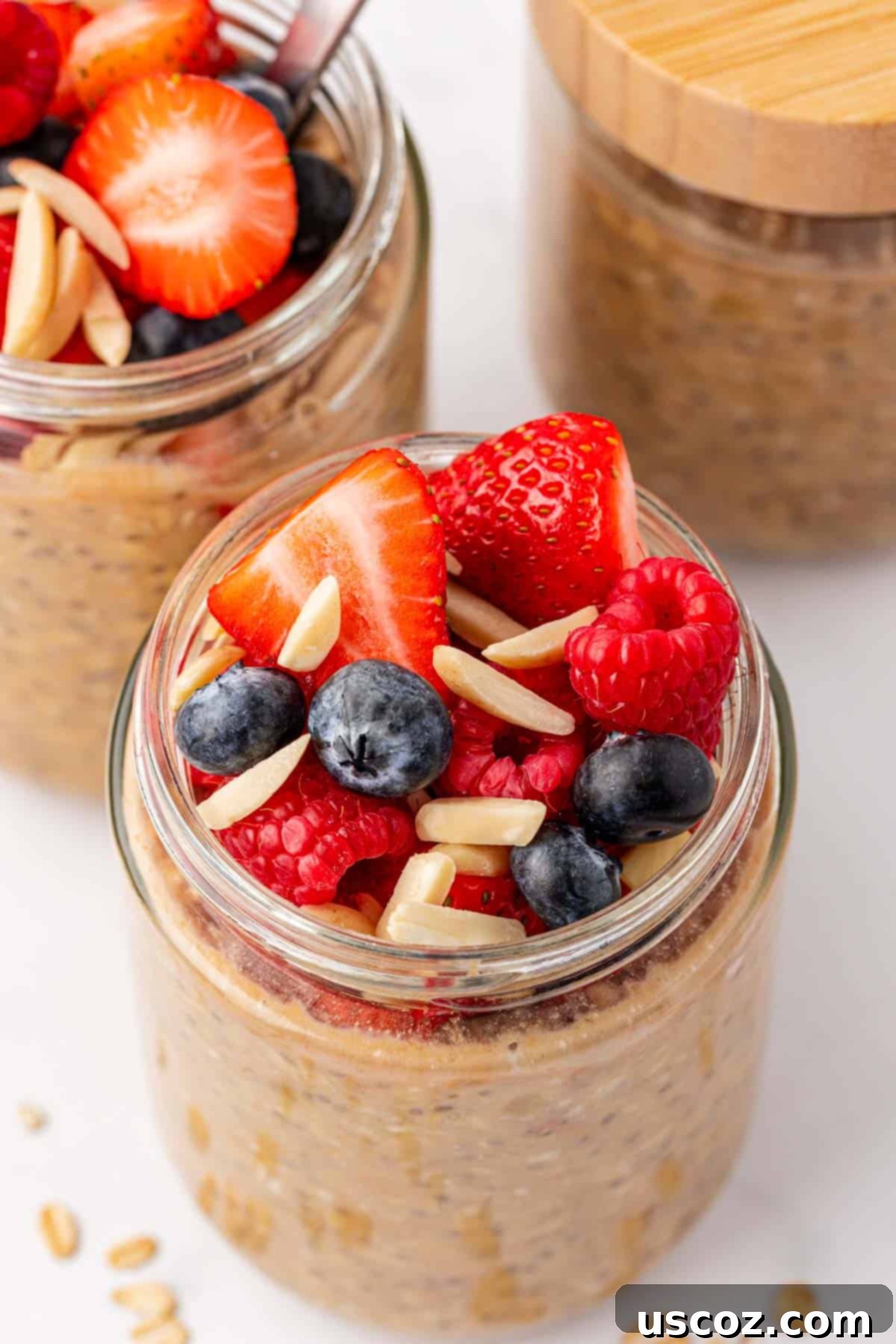 Power-Packed Overnight Oats 19 protein overnight oats topped with berries and almonds