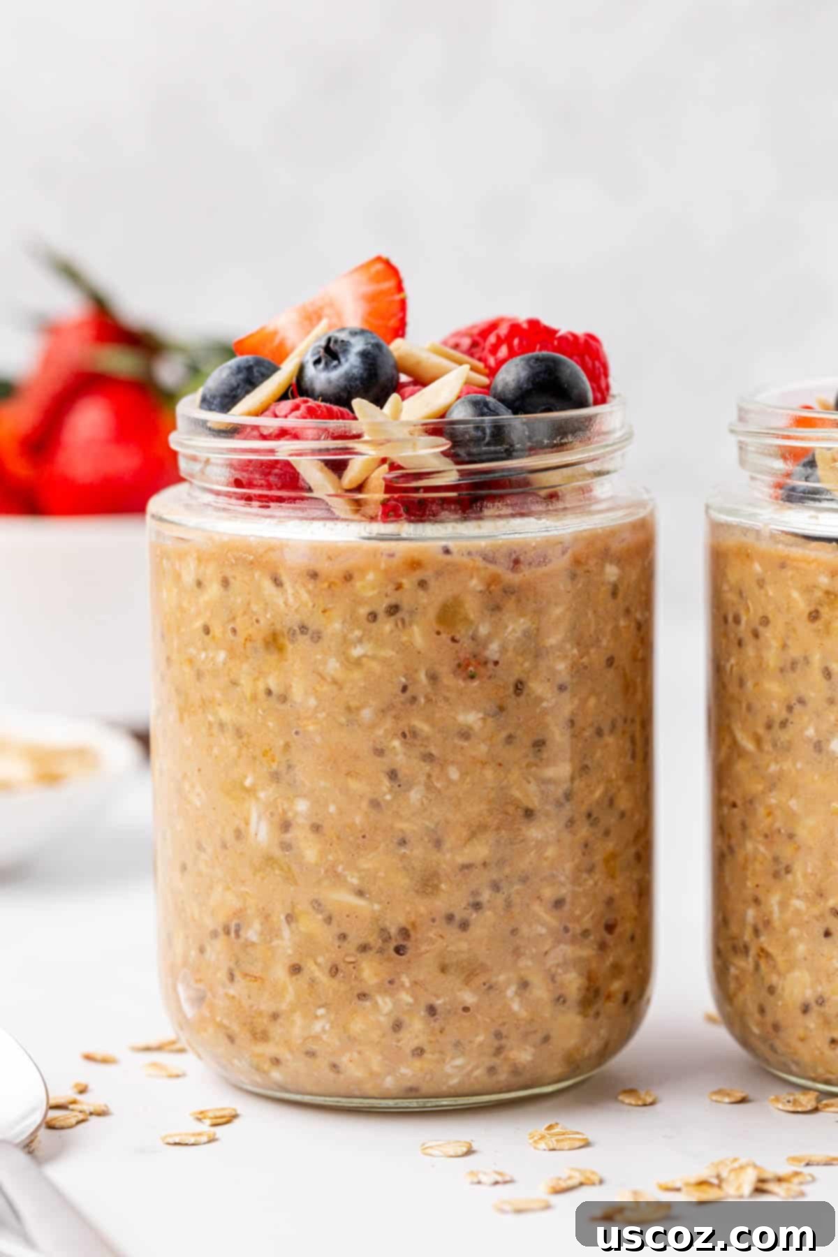 Power-Packed Overnight Oats 3 protein overnight oats topped with berries and almonds