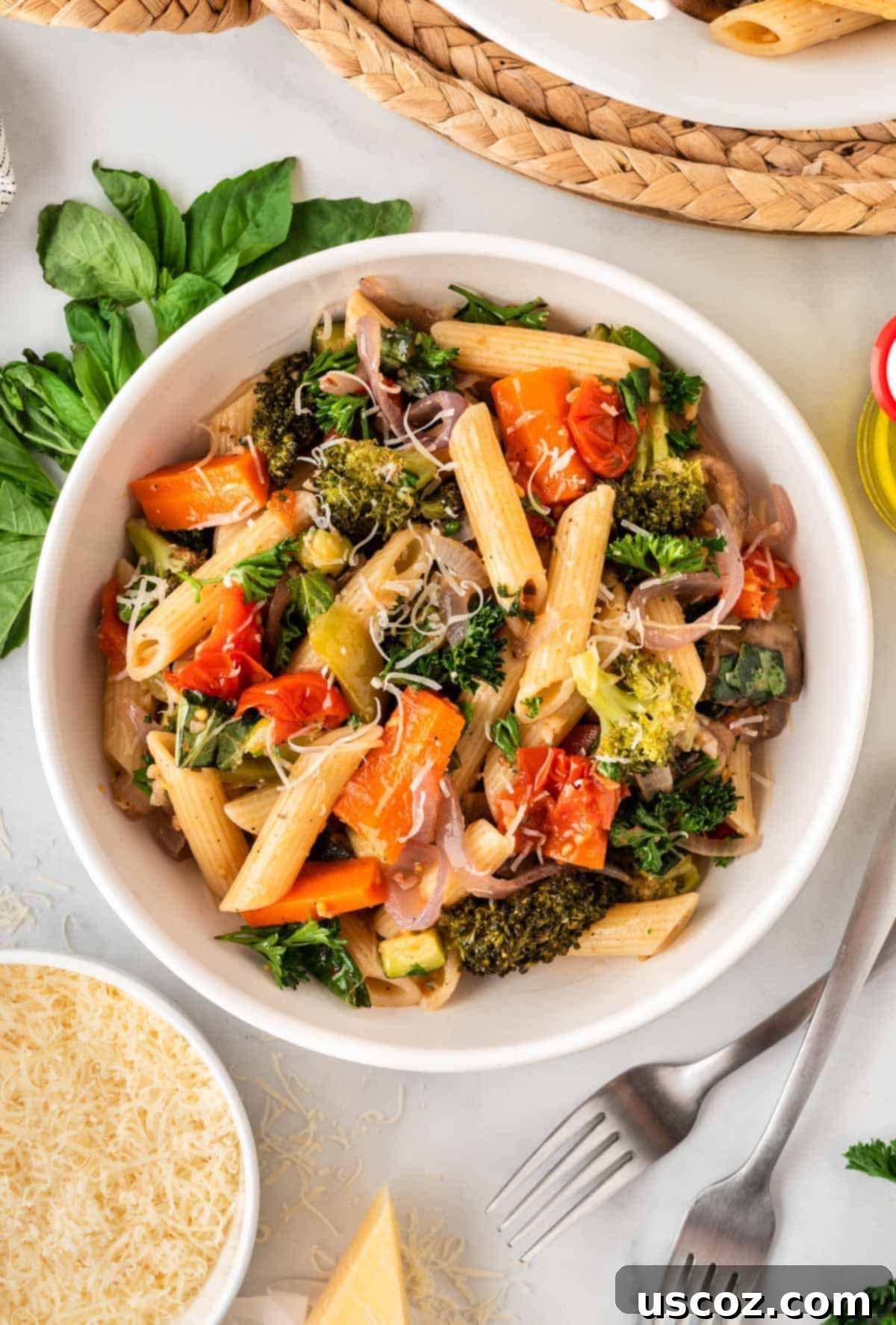 Hearty Roasted Veggie Pasta 12 roasted vegetable pasta in a bowl