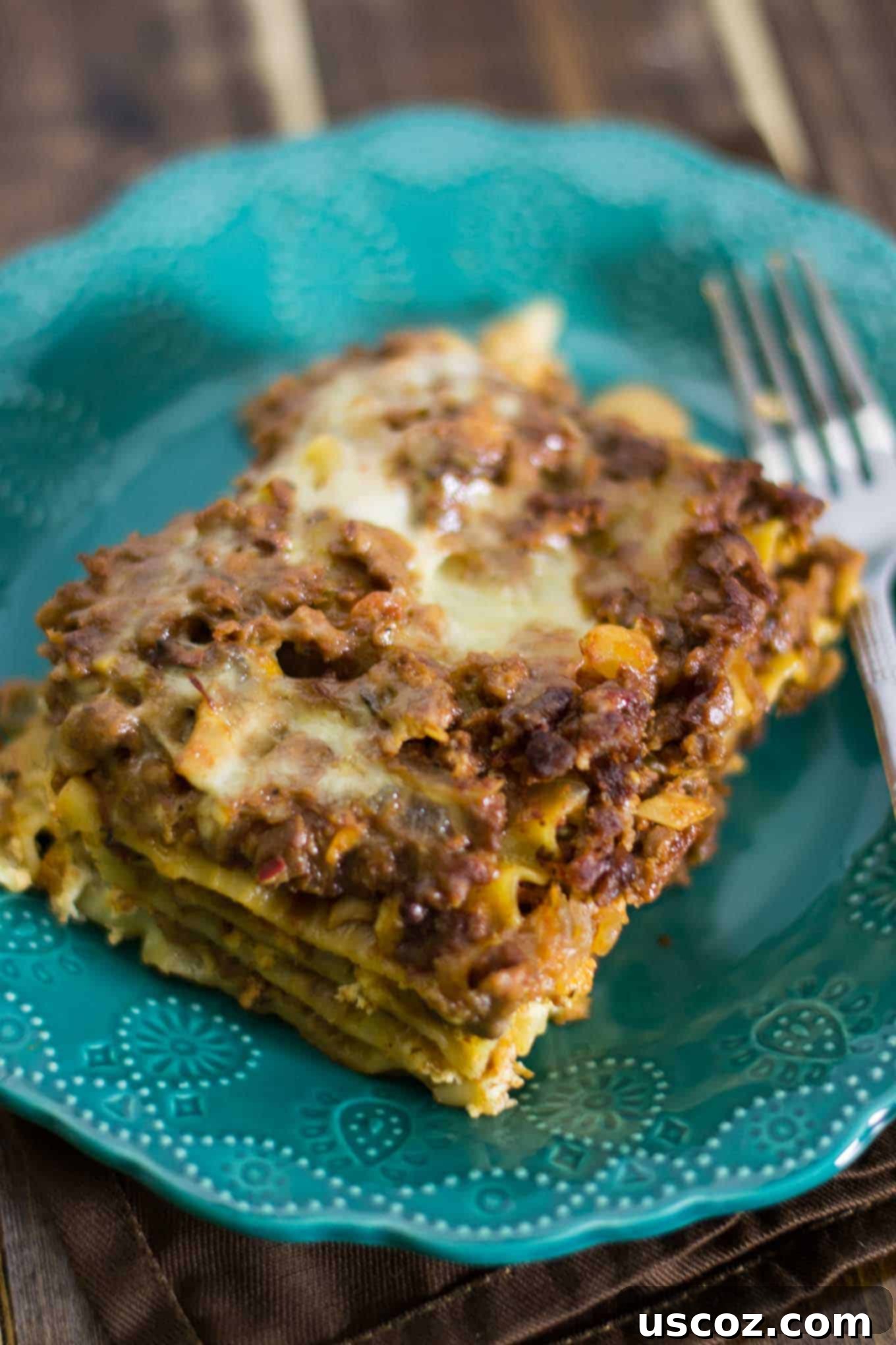 Ingredients for vegetarian lasagna: mushrooms, onions, garlic