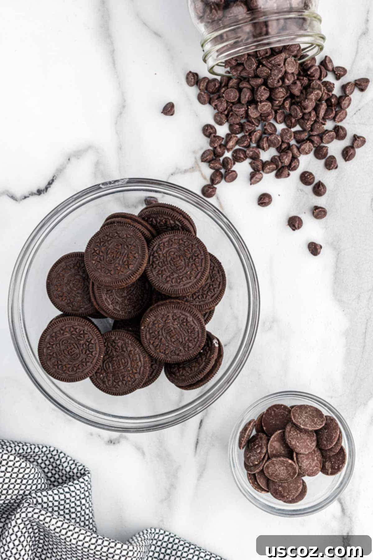 Decadent Chocolate Dipped Oreos 4 ingredients needed to make chocolate covered oreos