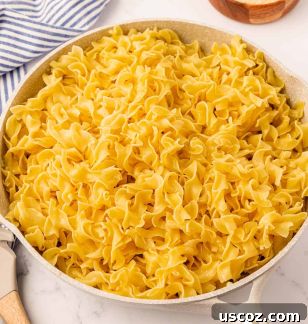 Delicious Garlic Butter Noodles 2 garlic buttered noodles