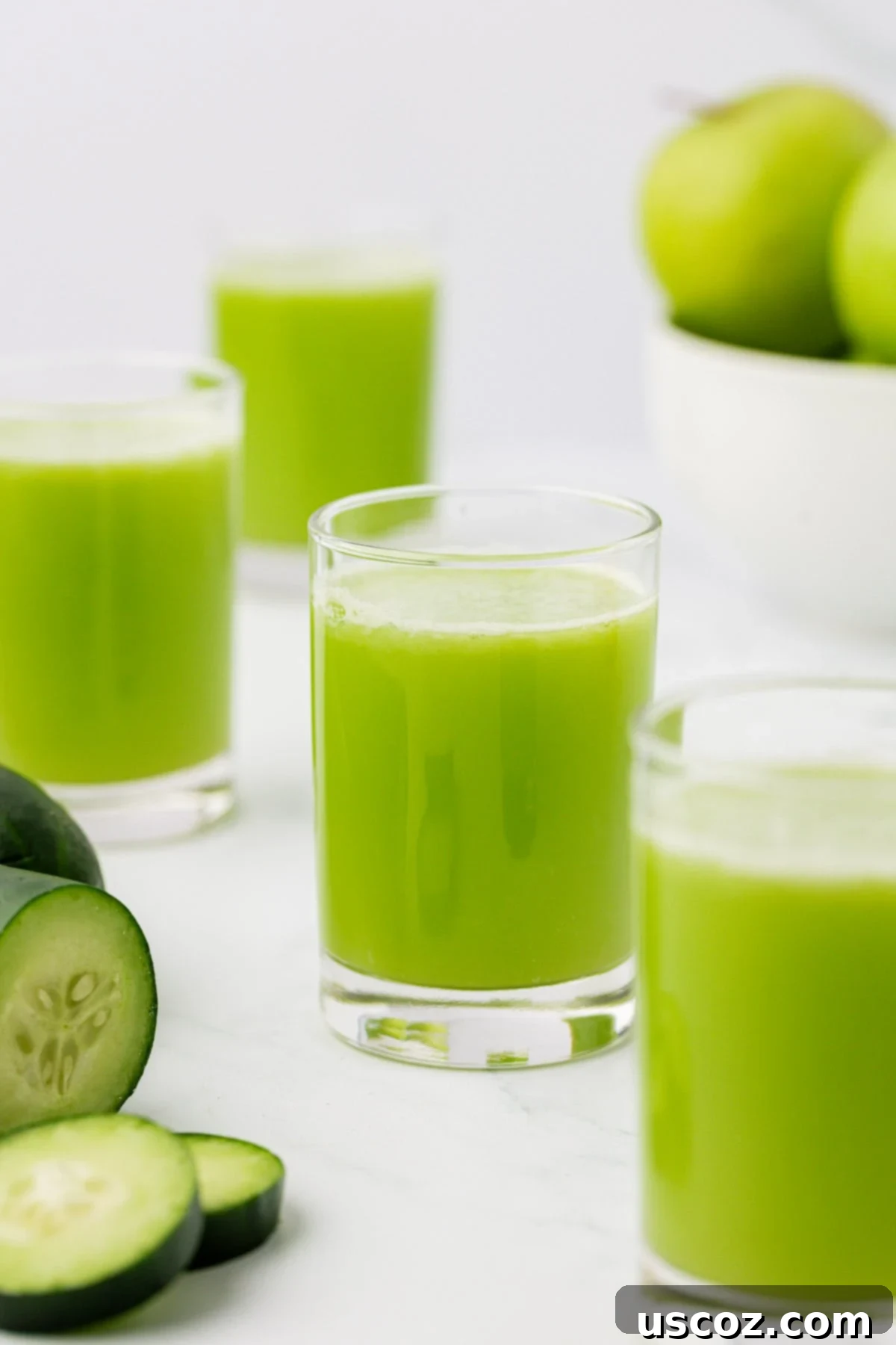 Cool Cucumber Elixir 12 cucumber juice in a glass