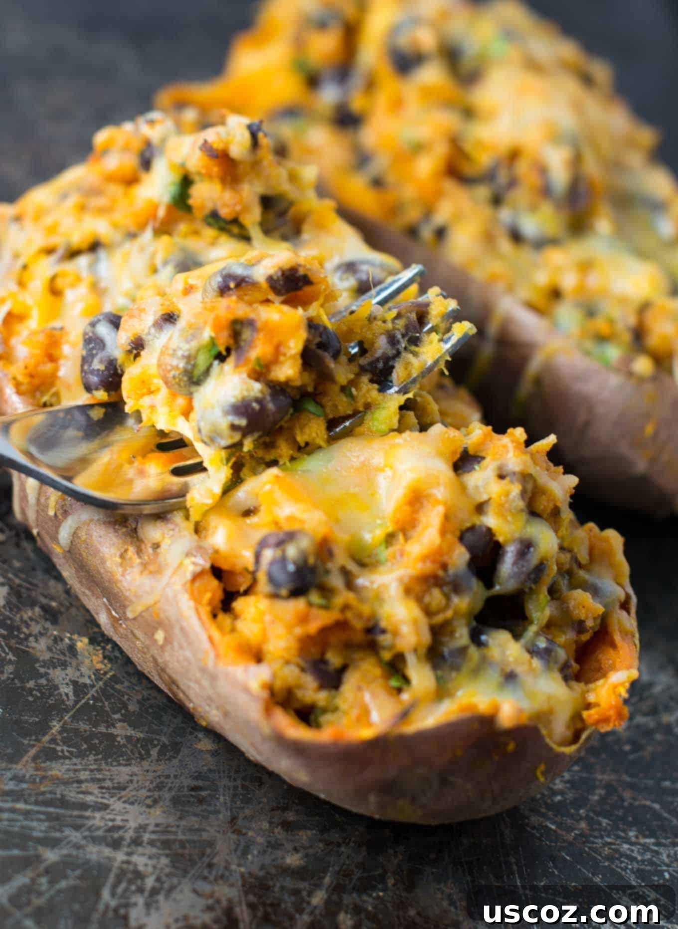 Vegetarian Mexican Sweet Potato Boats 4 vegetarian mexican mexican stuffed sweet potatoes recipe via @buildyourbite
