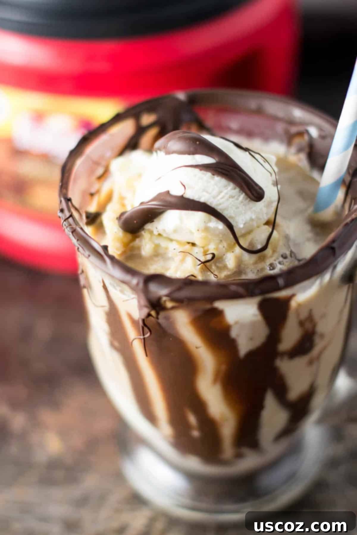 cold brew coffee floats - recipe via @buildyourbite