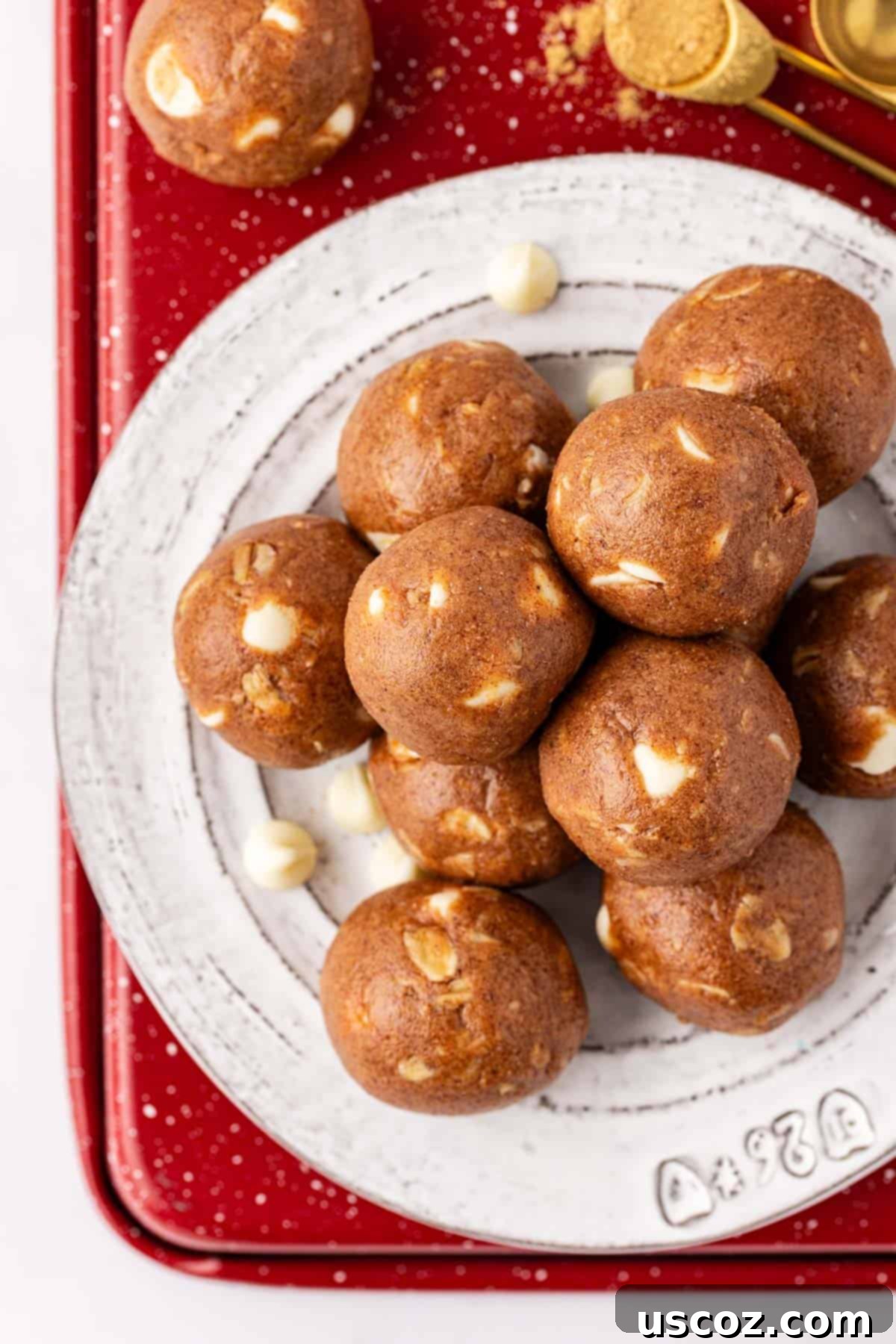 Gingerbread Fuel Bites 9 gingerbread energy bites