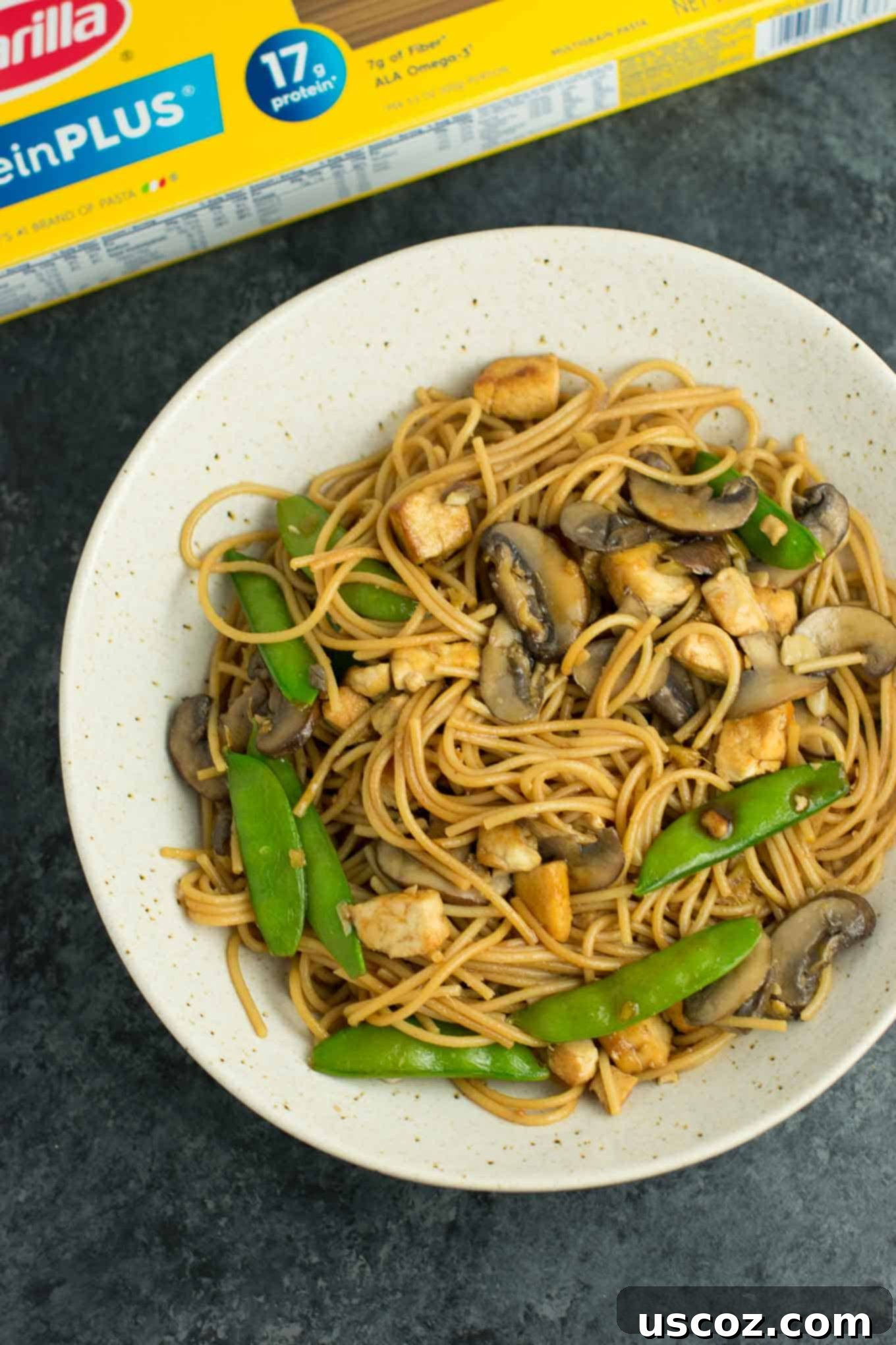 Effortless Tofu Lo Mein 11 Easy Tofu Lo Mein recipe with fresh vegetables and a simple sauce. Ready in minutes and packed full of protein! #tofu #lomein #vegan #vegetarian