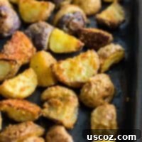 Crispy Garlic Parmesan Roasted Potatoes 15 Easy garlic parmesan roasted potatoes recipe #garlicparmesanpotatoes #sidedishes #potatoes
