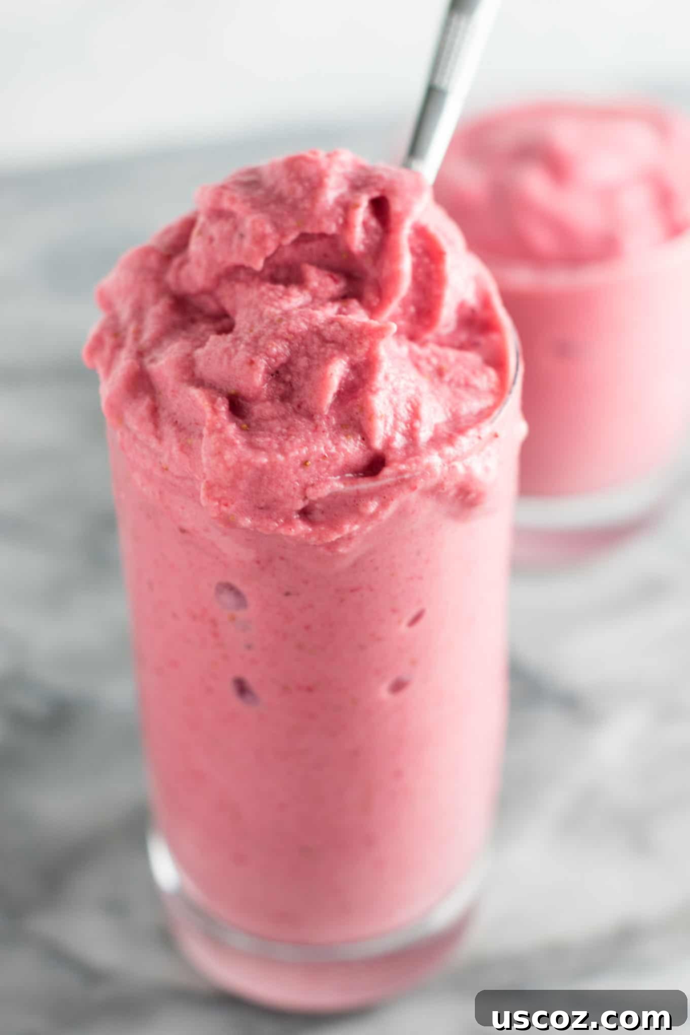 Sweet Strawberry Banana Bliss 8 How to make a strawberry banana smoothie