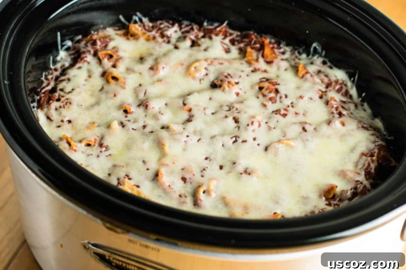 Crock Pot Pasta: Does It Actually Work? 9 Close up of a delicious Easy Crockpot Baked Ziti that consistently receives rave reviews.