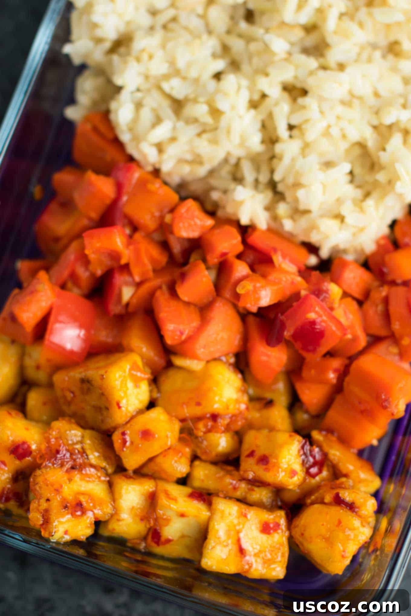 Unlock 29 Delicious Vegan Dinners 17 Meal Prep Sweet Chili Tofu Bowls with brown rice and vegetables, a delicious vegan or vegetarian meal.