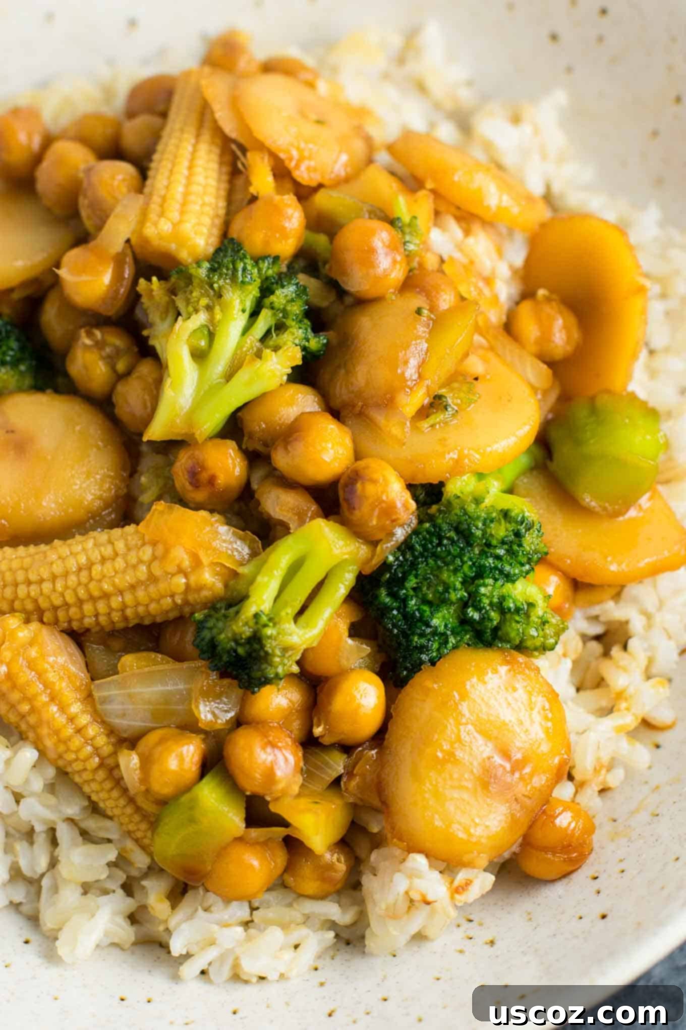 Vegan Chickpea Stir fry Bowl 3 This easy vegan chickpea stir-fry bowl with brown rice is a healthy and satisfying weeknight dinner. Perfect for a plant-based meal. #vegan #veganstirfry #chickpeastirfry #vegandinner